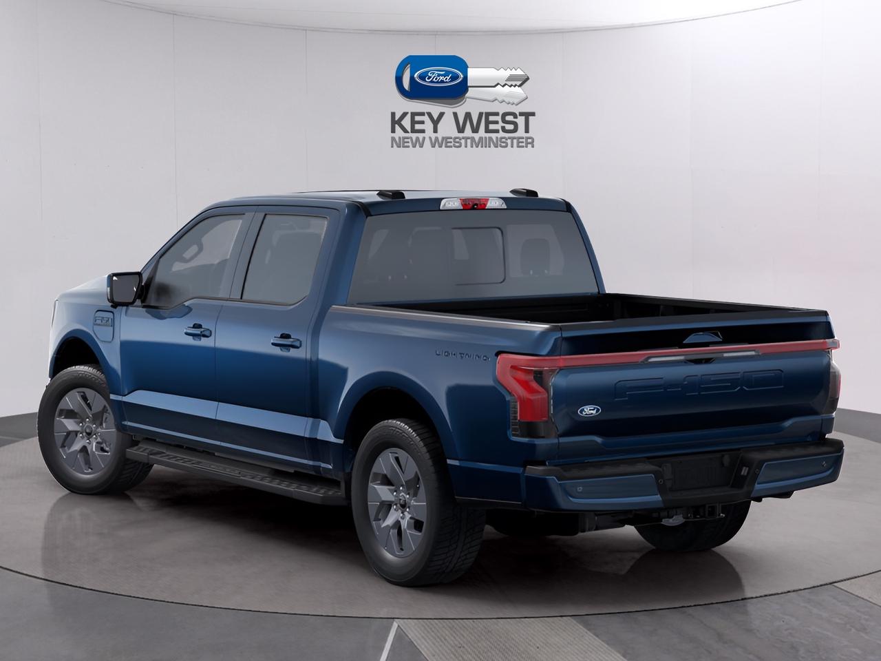 2025 Ford F-150 Lightning LARIAT Extended Range 4WD SuperCrew 5.5' Box Photo2