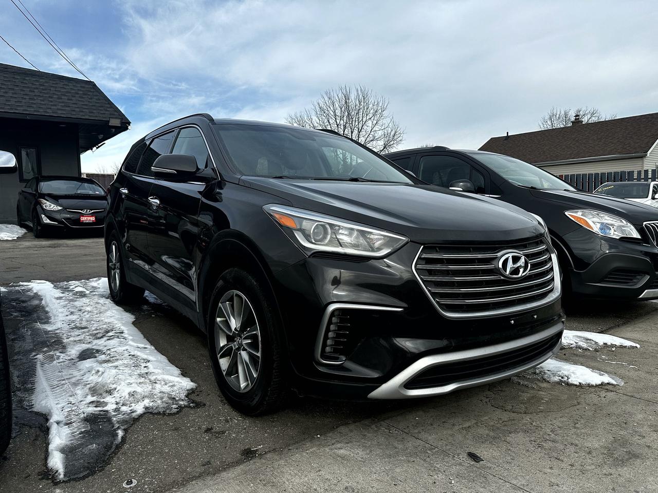 2018 Hyundai Santa Fe XL AWD Premium - Photo #1