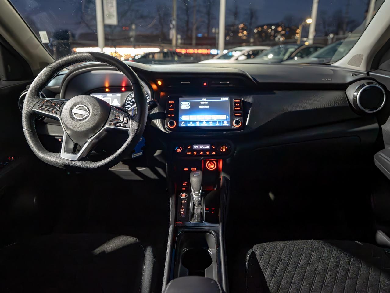 2025 Nissan Kicks SV| NO ACCIDENTS| CLEAN CARFAX| Photo