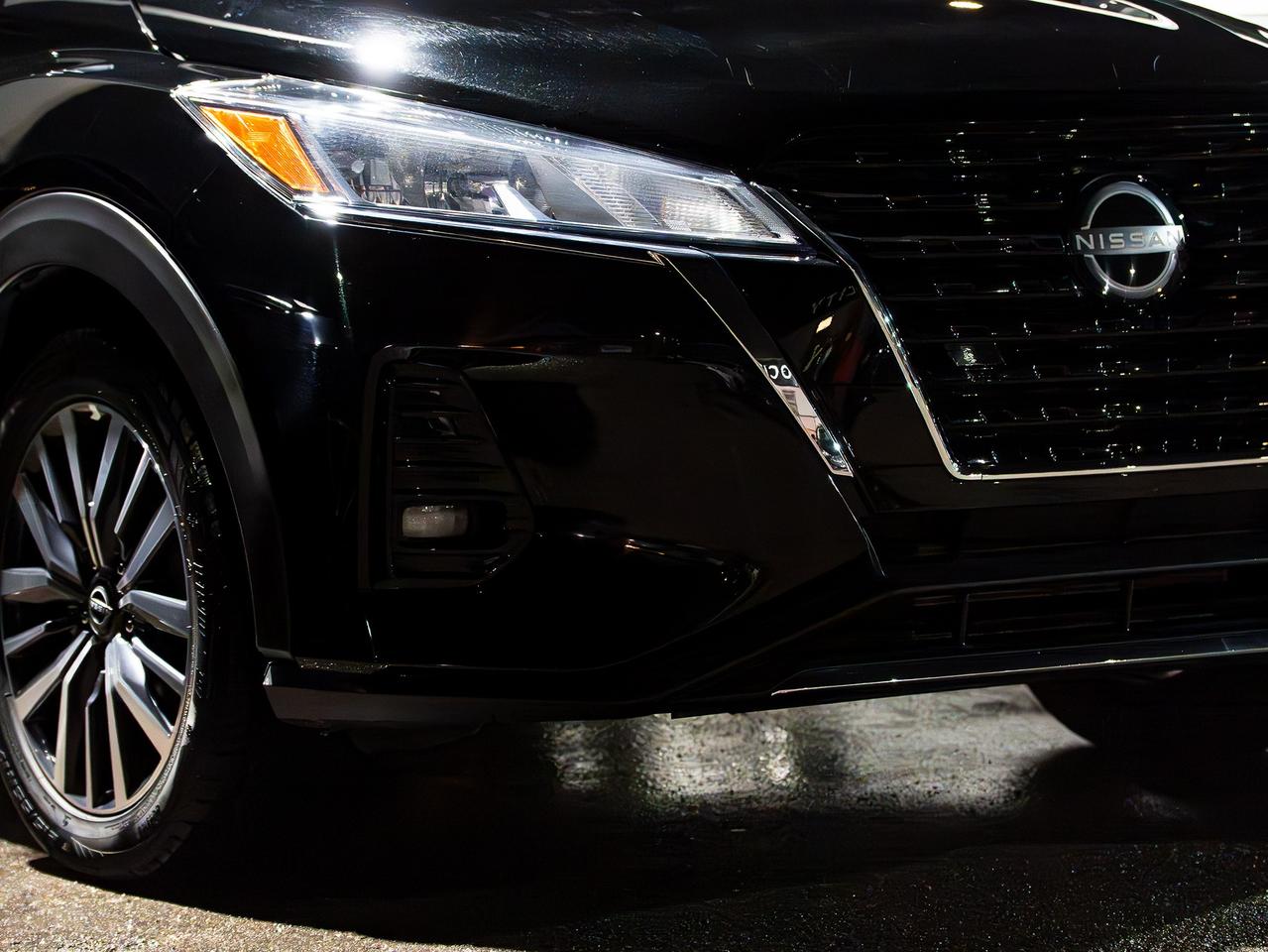 2025 Nissan Kicks SV| NO ACCIDENTS| CLEAN CARFAX| Photo