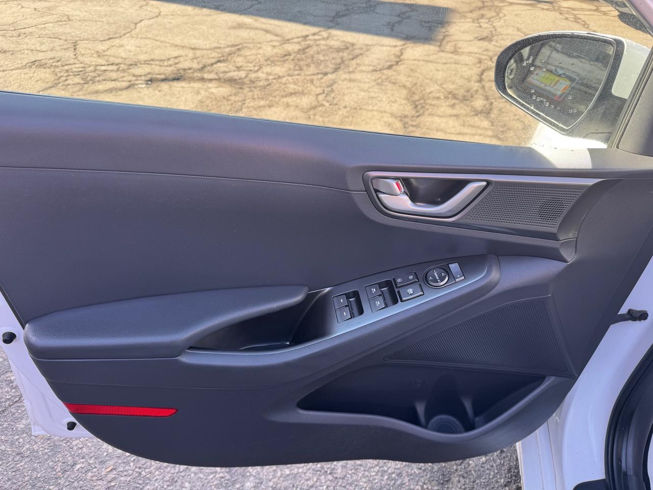 2020 Hyundai Ioniq Hybrid Preferred Accident Free | Hybrid | Heated Seats Photo