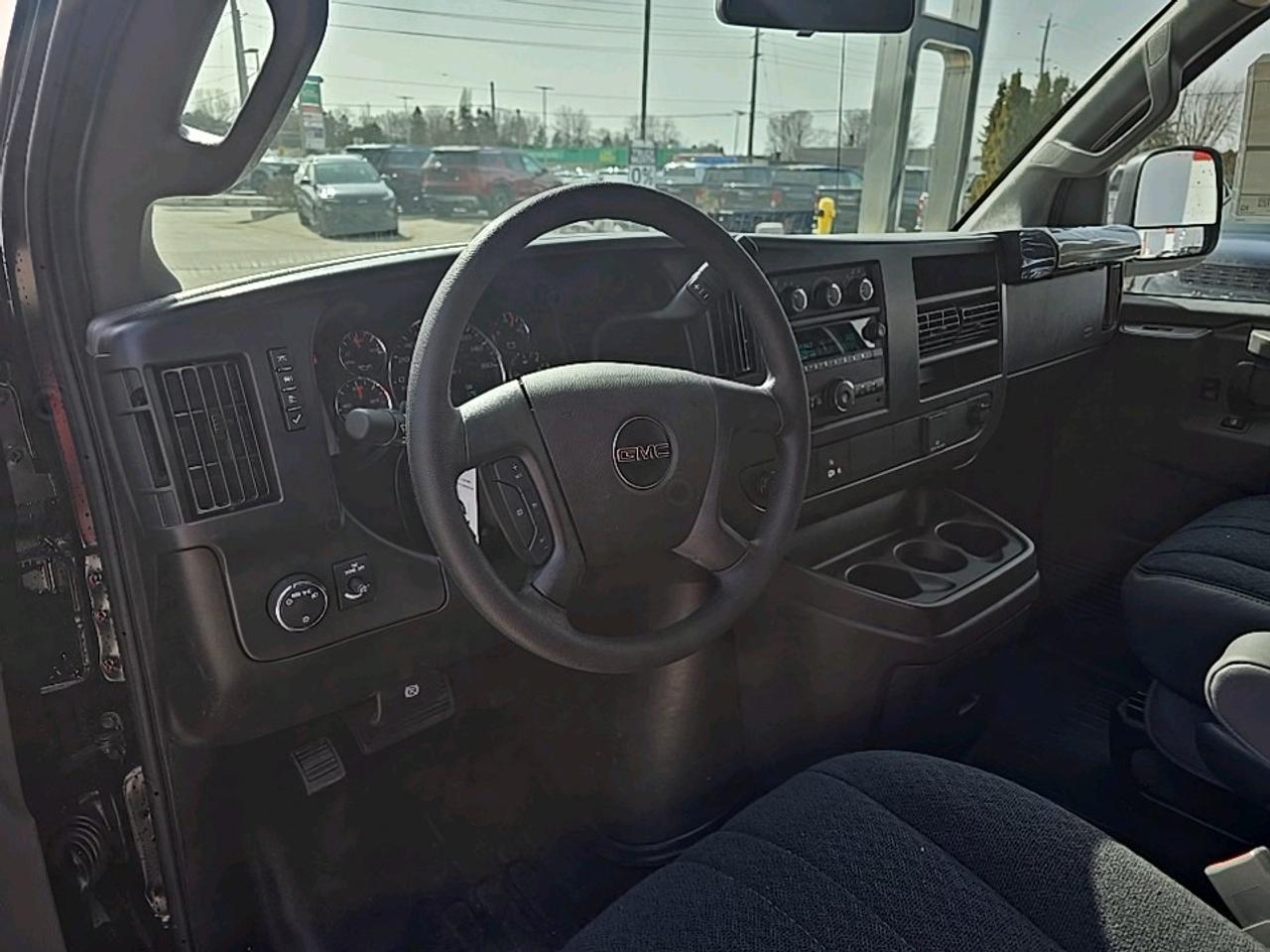 2026 GMC Savana 2500 Work Van Photo