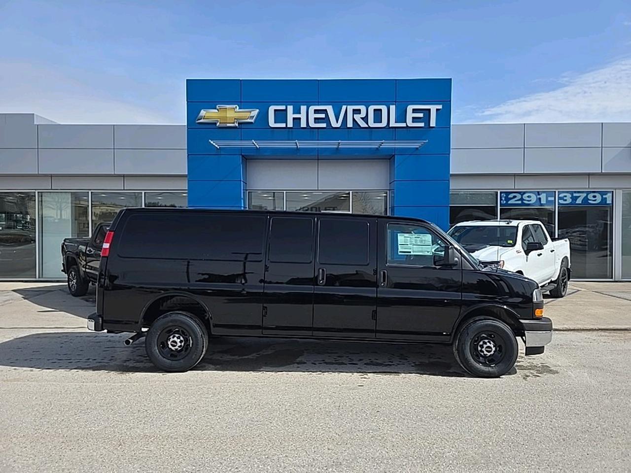 2026 GMC Savana 2500 Work Van Photo