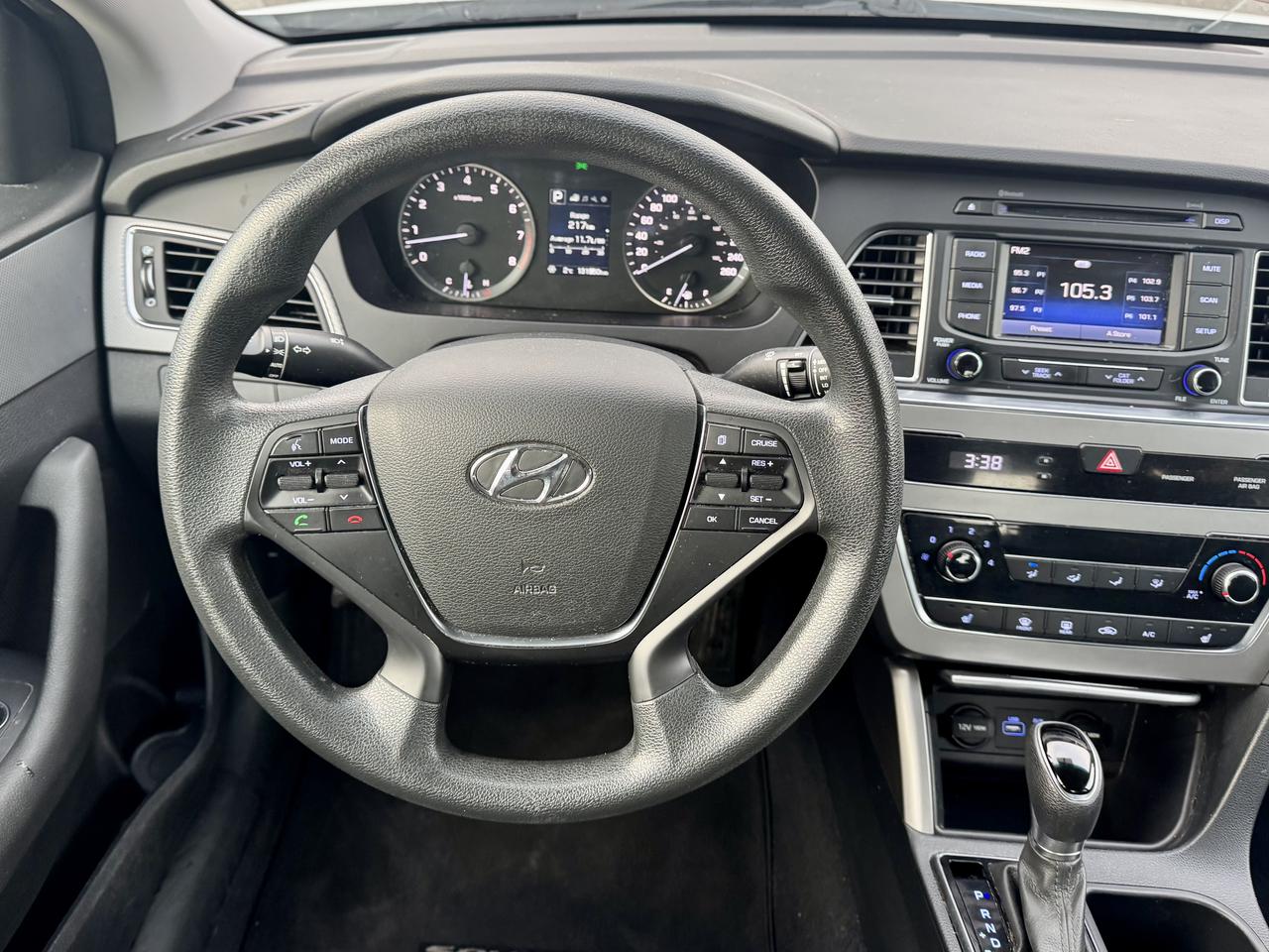 2017 Hyundai Sonata 2.4L GL Photo