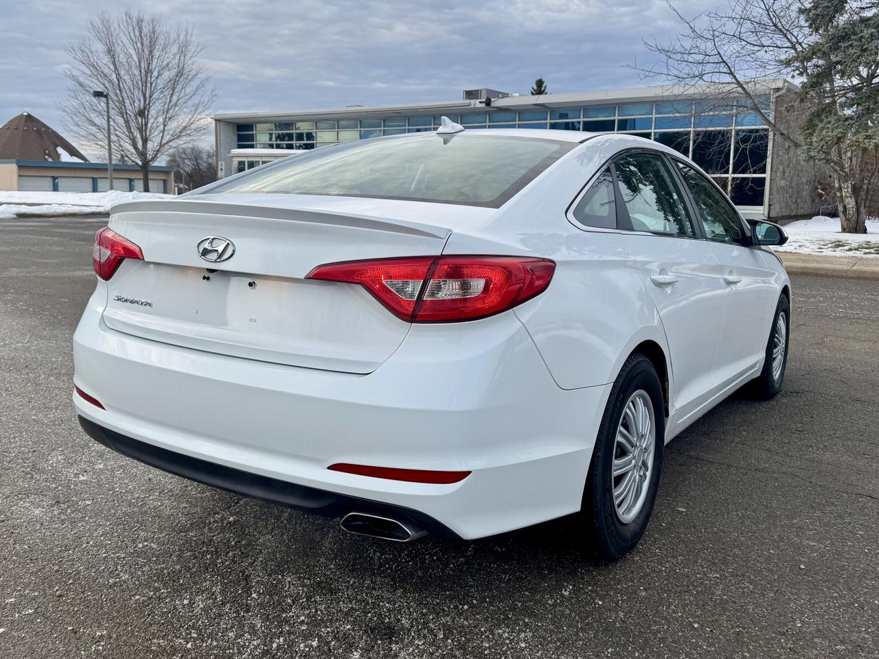 2017 Hyundai Sonata 2.4L GL Photo