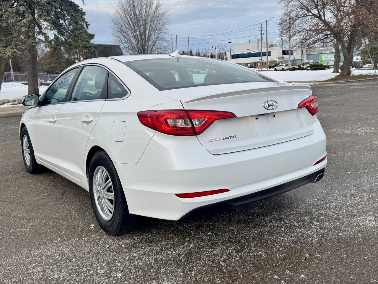 2017 Hyundai Sonata 2.4L GL Photo
