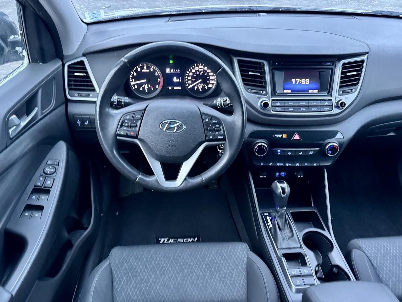 2017 Hyundai Tucson AWD  2.0L PREMIUM Photo