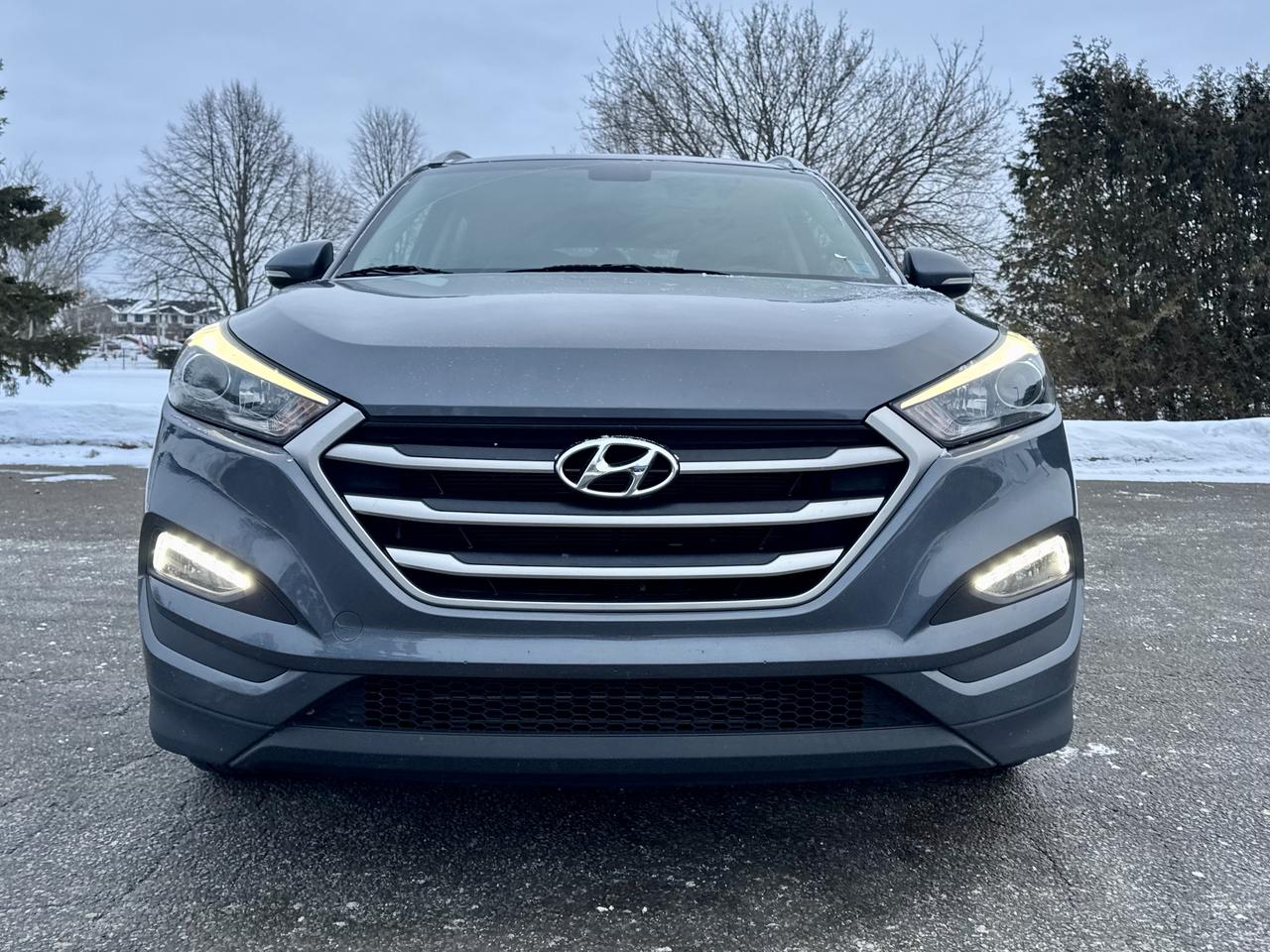 2017 Hyundai Tucson AWD  2.0L PREMIUM Photo