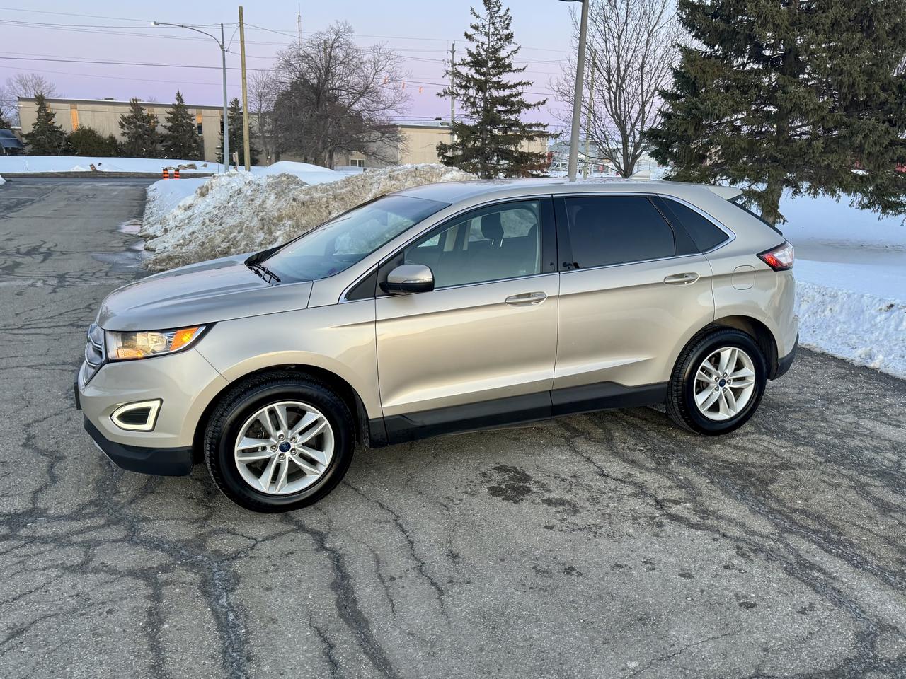 2017 Ford Edge SEL Photo