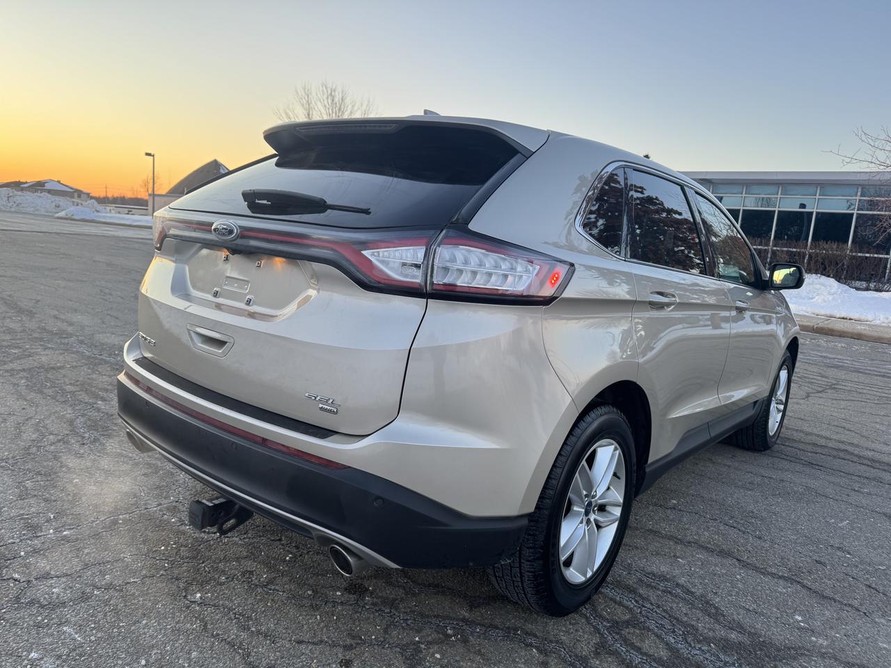 2017 Ford Edge SEL Photo