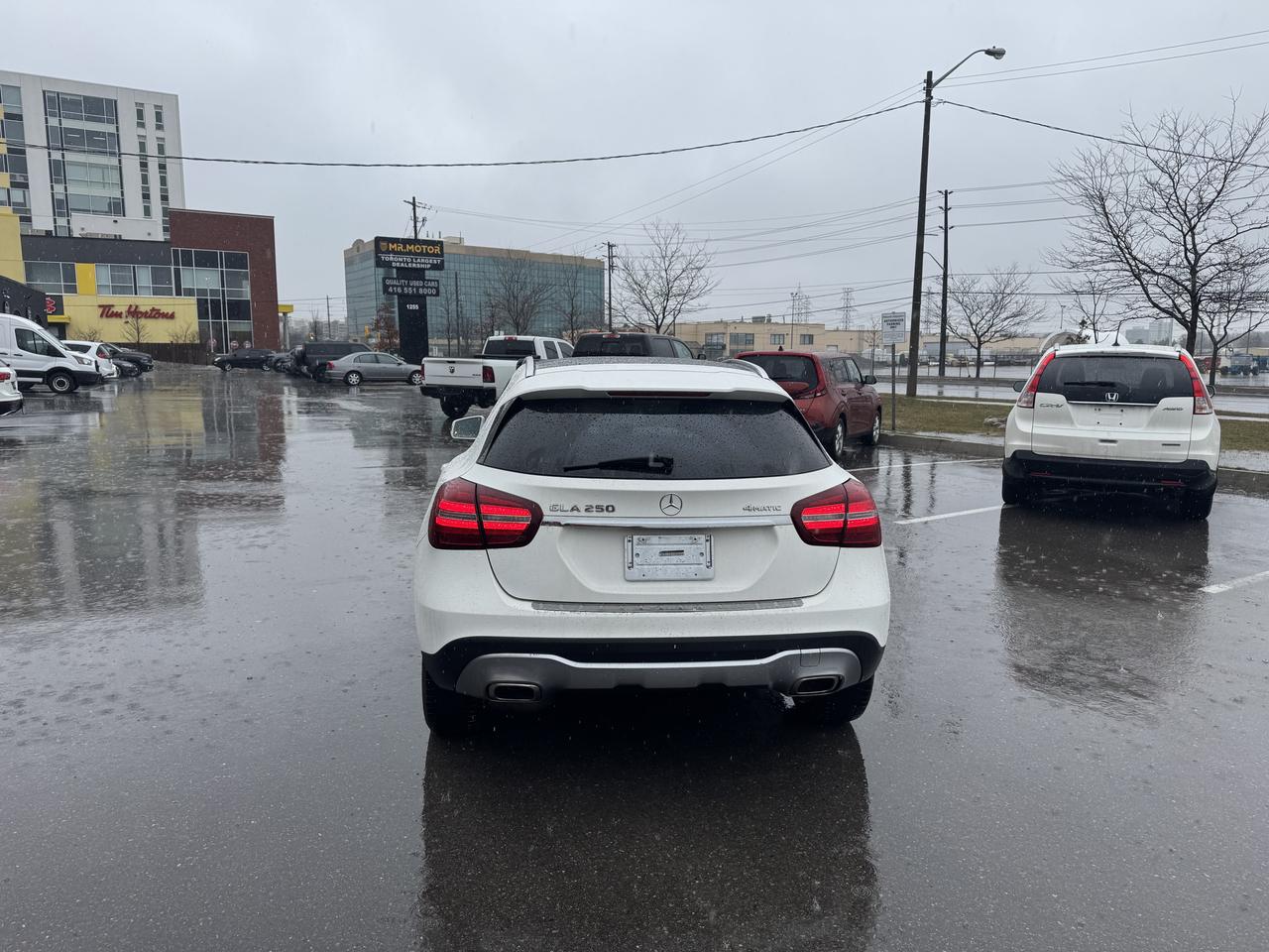 2018 Mercedes-Benz GLA GLA 250 4MATIC LEATHER PAN/ROOF CARPLAY CAMERA Photo4