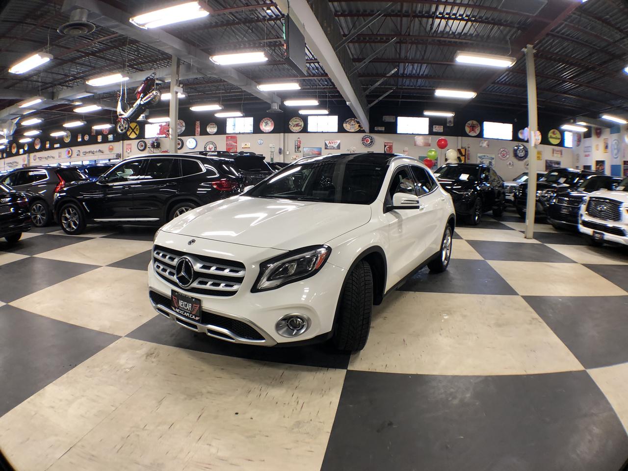 2018 Mercedes-Benz GLA GLA 250 4MATIC LEATHER PAN/ROOF CARPLAY B/SPOT CAM Photo2