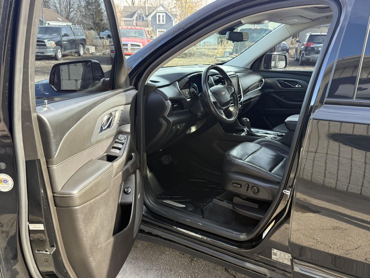 2019 Chevrolet Traverse Premier Photo4