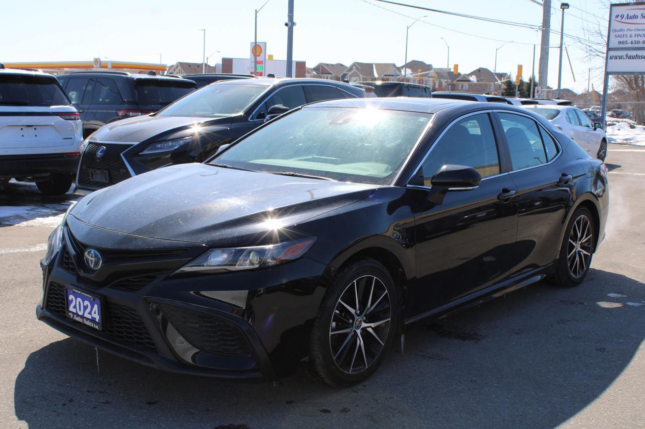 Used 2024 Toyota Camry Hybrid SE Auto for sale in Brampton, ON