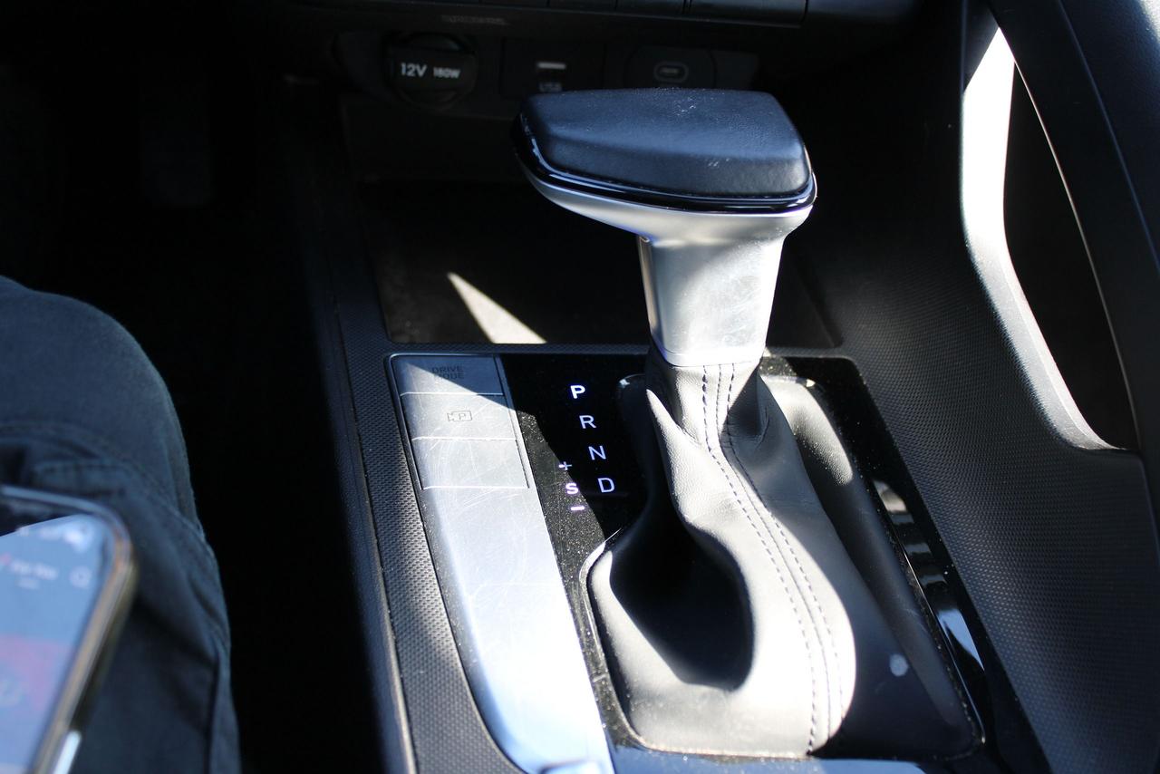 2024 Hyundai Elantra Preferred Photo