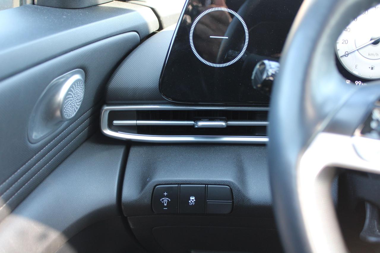 2024 Hyundai Elantra Preferred Photo