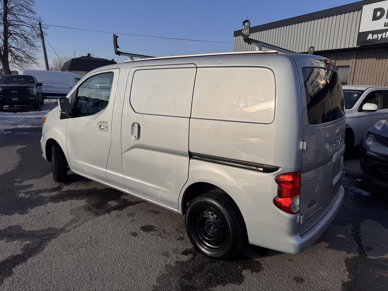 2017 Chevrolet City Express LS Photo2