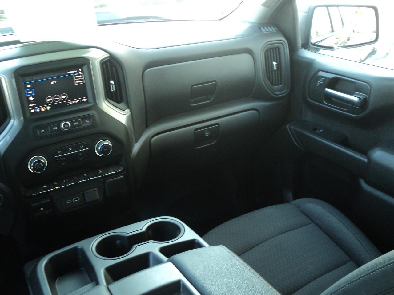 2024 Chevrolet Silverado 1500 CustomTrailBossCrewCabZ71 4WD 5.3L8cylGas 6'7"Box Photo