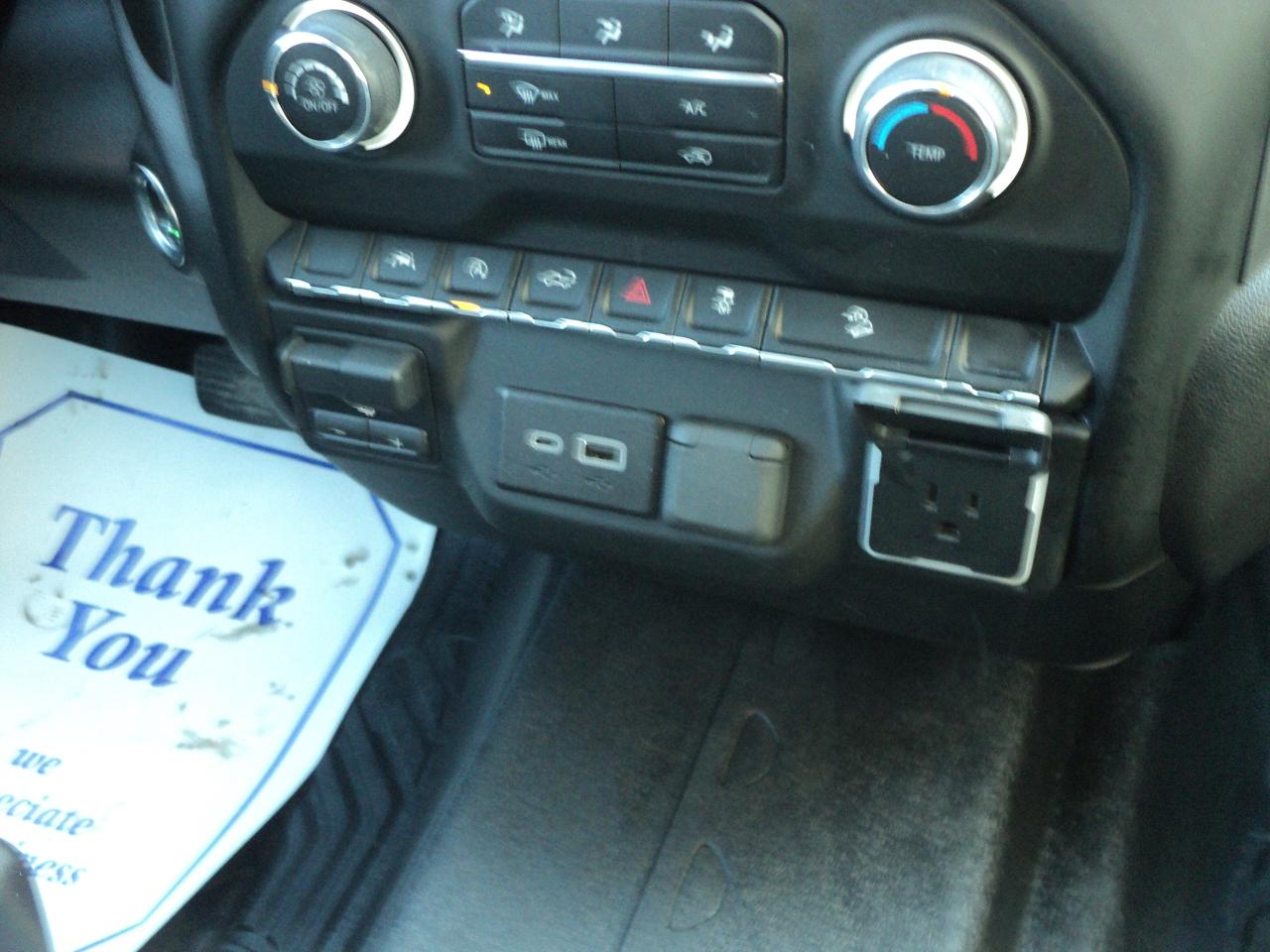 2024 Chevrolet Silverado 1500 CustomTrailBossCrewCabZ71 4WD 5.3L8cylGas 6'7"Box Photo