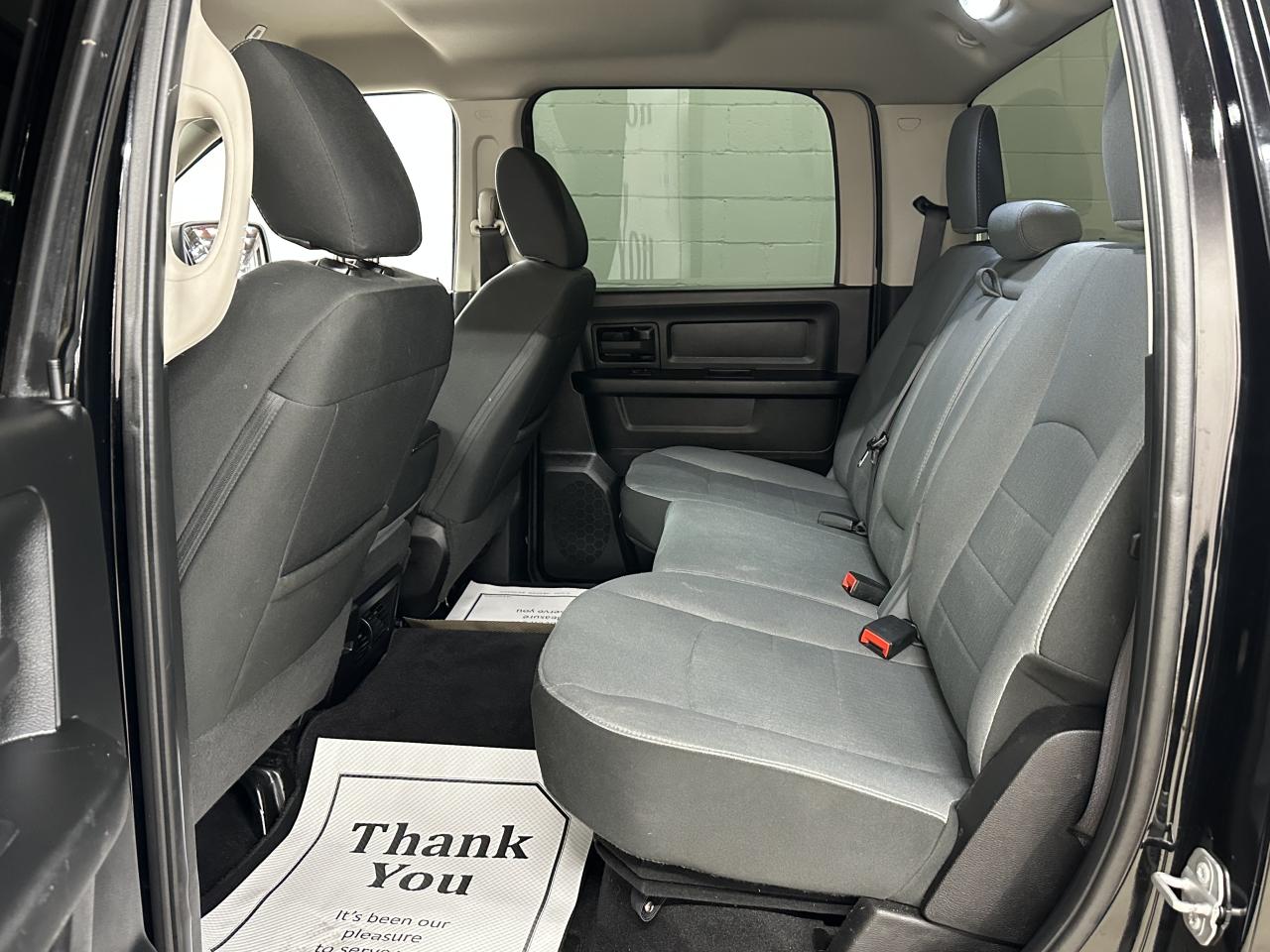 2021 RAM 1500 Classic EXPRESS 4X4 CREW CAB 5'7" BOX Photo