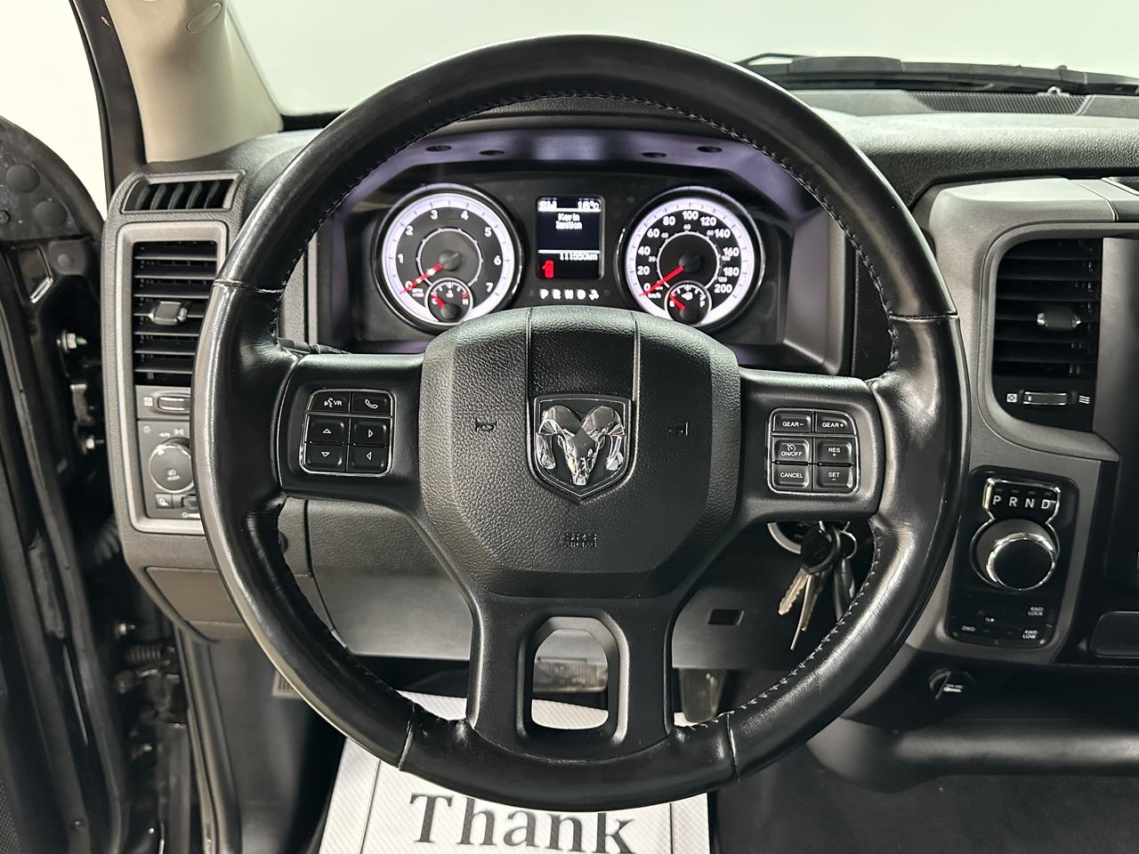 2021 RAM 1500 Classic EXPRESS 4X4 CREW CAB 5'7" BOX Photo12