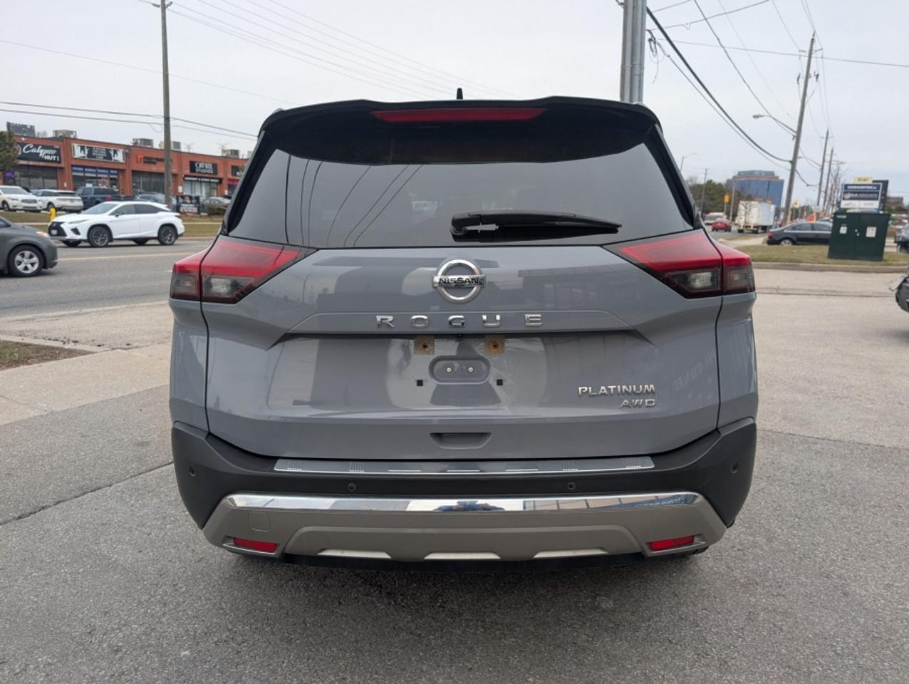 2021 Nissan Rogue PLATINUM / FULL SERVICE RECORDS/ TWO TONE EXTERIOR - Photo #7