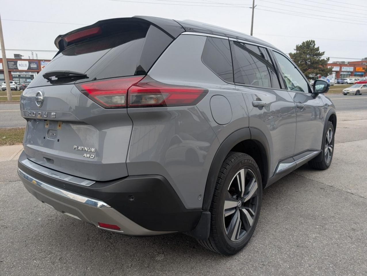 2021 Nissan Rogue PLATINUM / FULL SERVICE RECORDS/ TWO TONE EXTERIOR Photo