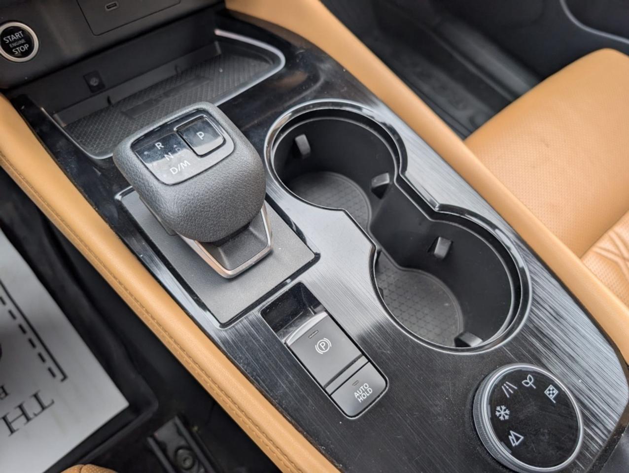 2021 Nissan Rogue PLATINUM / FULL SERVICE RECORDS/ TWO TONE EXTERIOR Photo