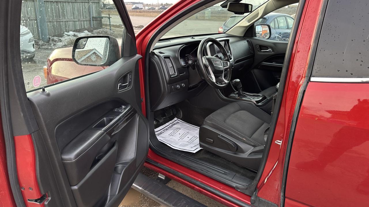 2015 GMC Canyon SLE, 4X4, WELL MAINTAINED, 4 CYLINDER, CERTIFIED Photo