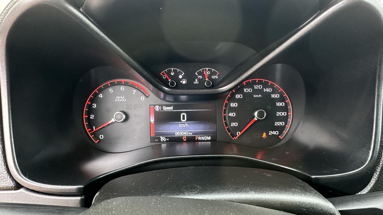 2015 GMC Canyon SLE, 4X4, WELL MAINTAINED, 4 CYLINDER, CERTIFIED Photo