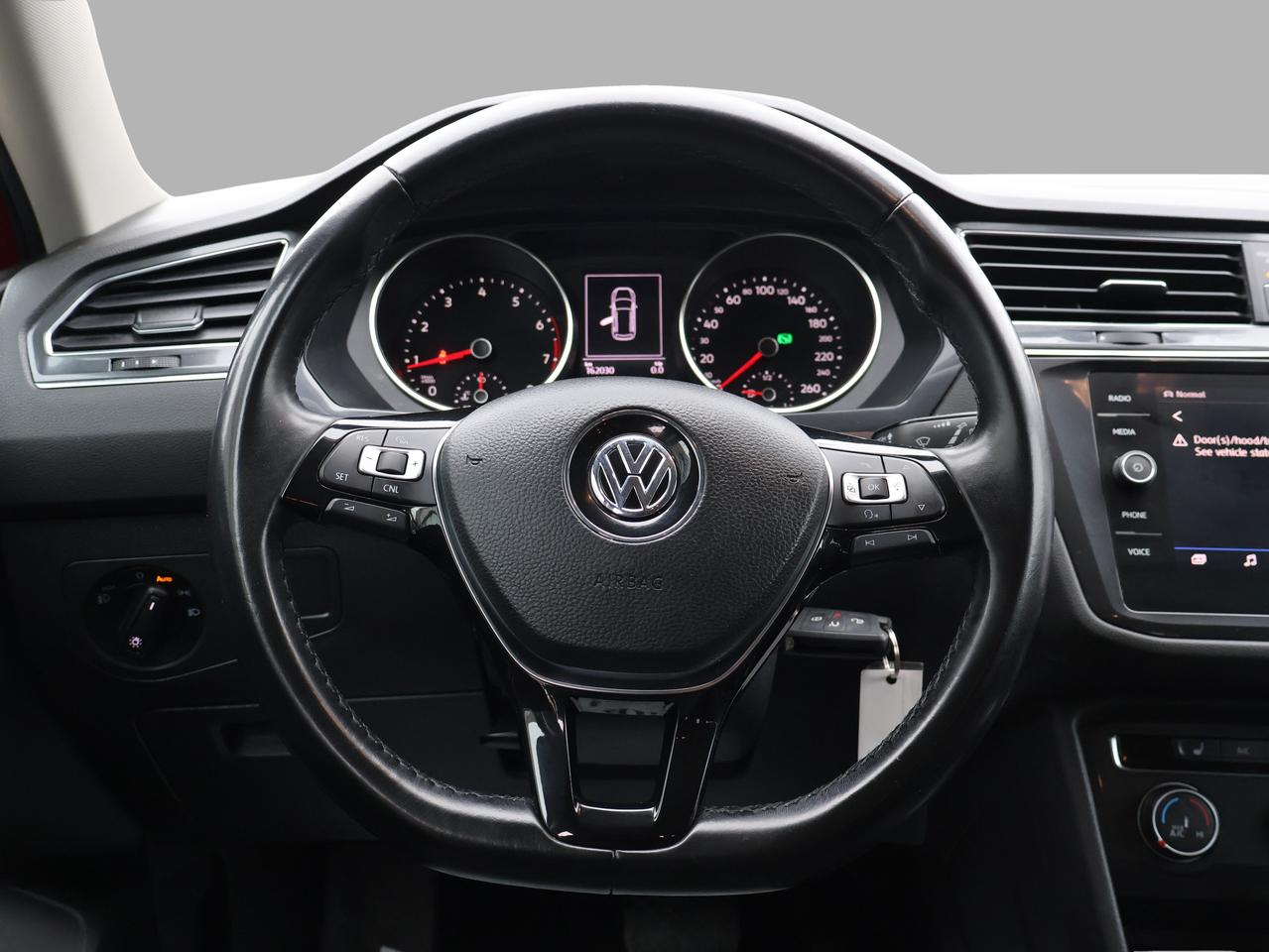 2018 Volkswagen Tiguan TRENDLINE AWD CERTIFIED *ACCIDENT FREE* CAMERA BLUETOOTH HEATED SEATS CRUISE ALLOYS Photo