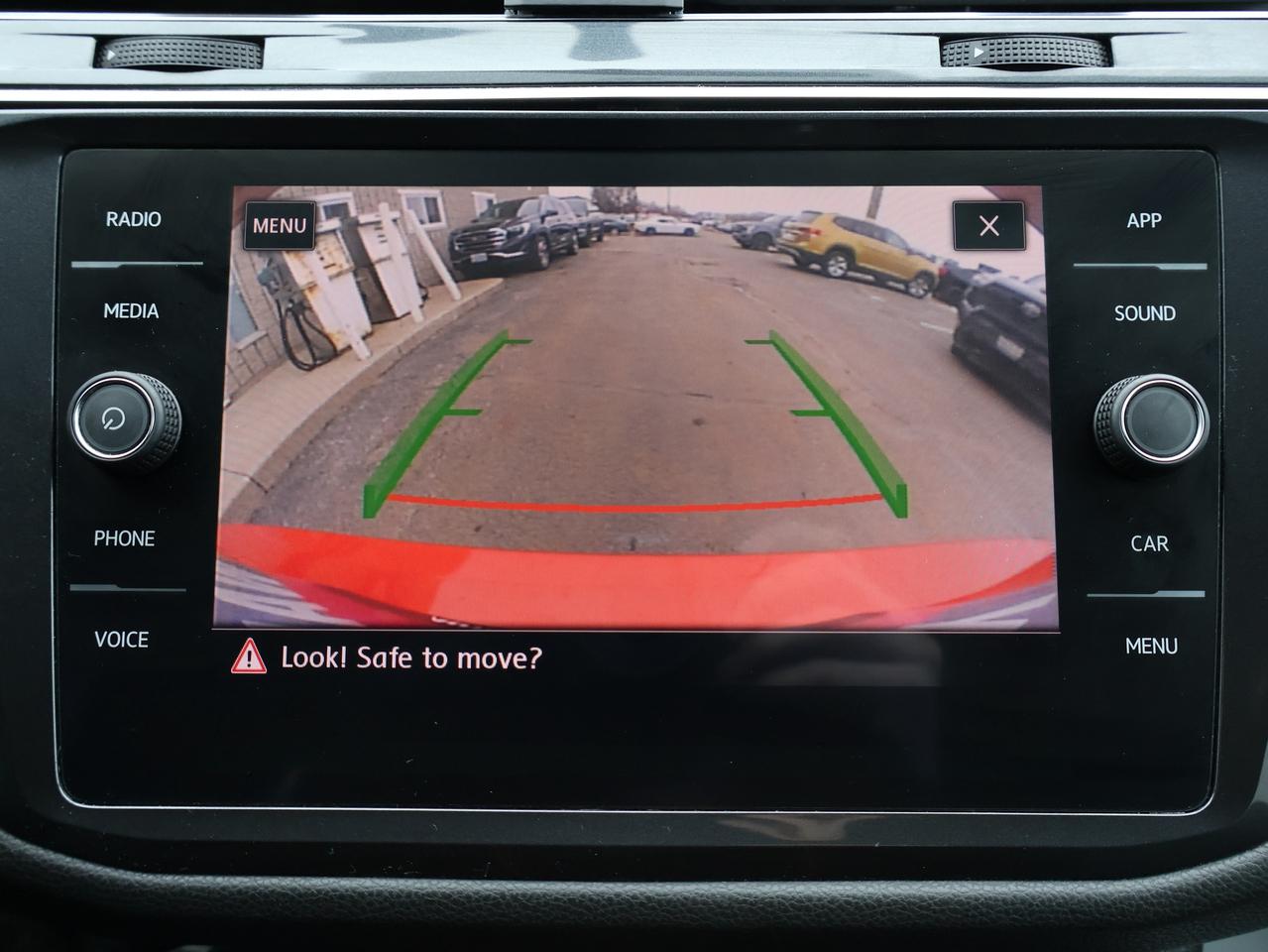 2018 Volkswagen Tiguan TRENDLINE AWD CERTIFIED *ACCIDENT FREE* CAMERA BLUETOOTH HEATED SEATS CRUISE ALLOYS Photo