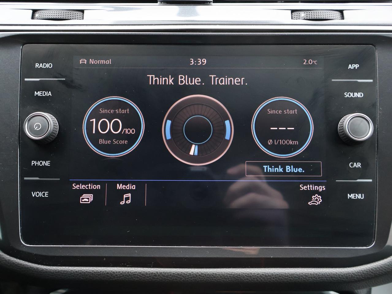 2018 Volkswagen Tiguan TRENDLINE AWD CERTIFIED *ACCIDENT FREE* CAMERA BLUETOOTH HEATED SEATS CRUISE ALLOYS Photo