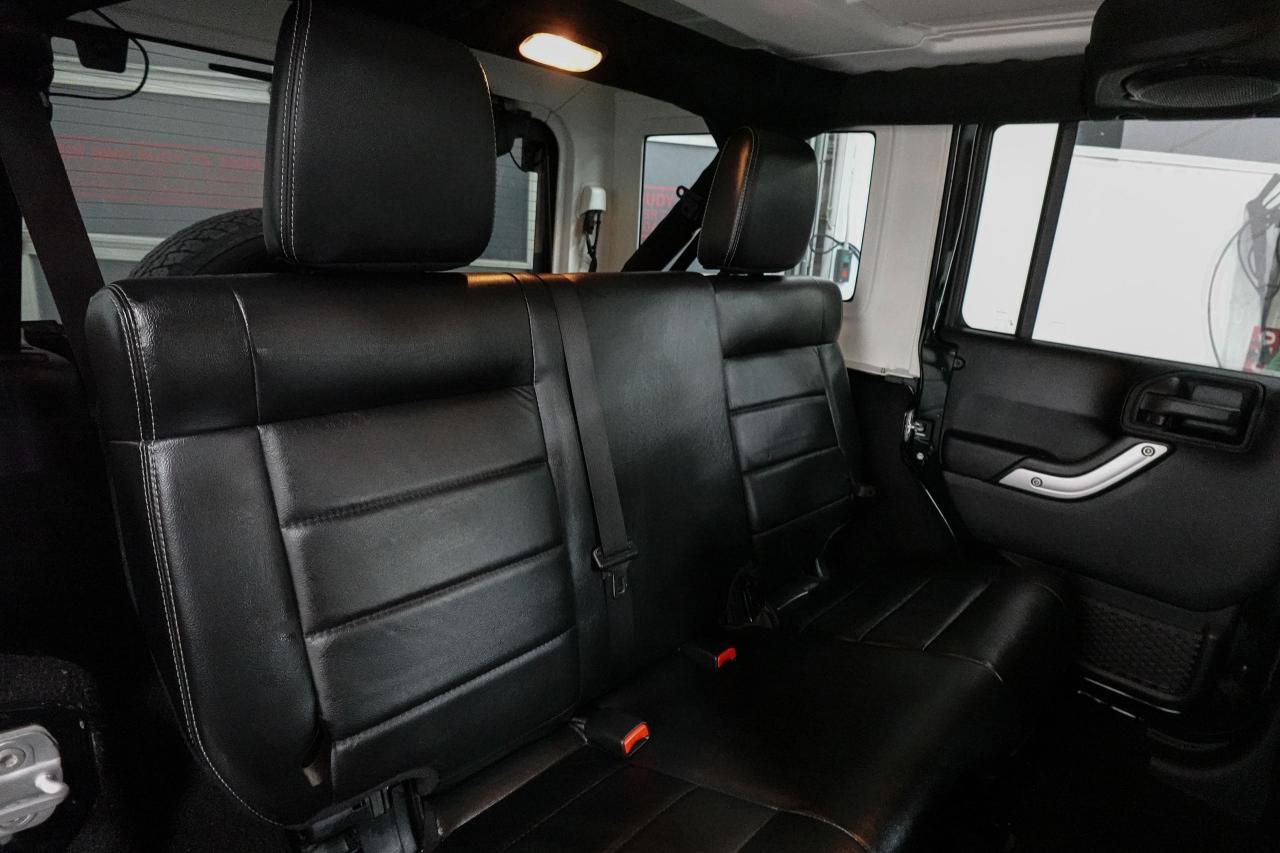 2012 Jeep Wrangler 4WD 4DR SAHARA - NAV, REMOTE START, HEATED SEATS Photo