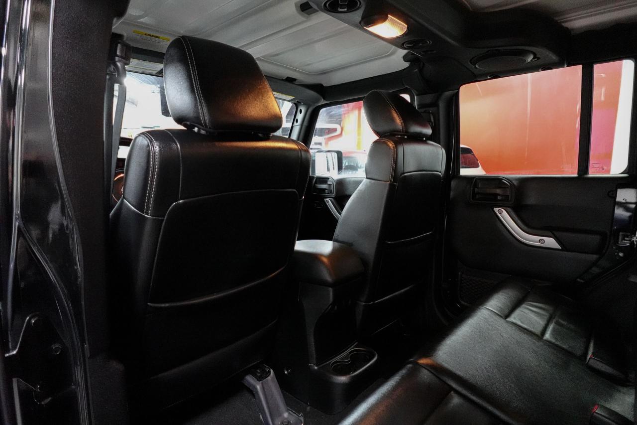 2012 Jeep Wrangler 4WD 4DR SAHARA - NAV, REMOTE START, HEATED SEATS Photo