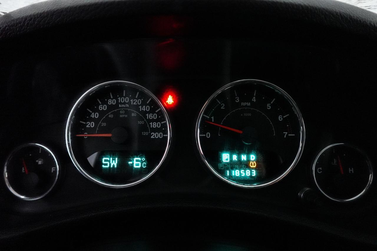 2012 Jeep Wrangler 4WD 4DR SAHARA - NAV, REMOTE START, HEATED SEATS Photo