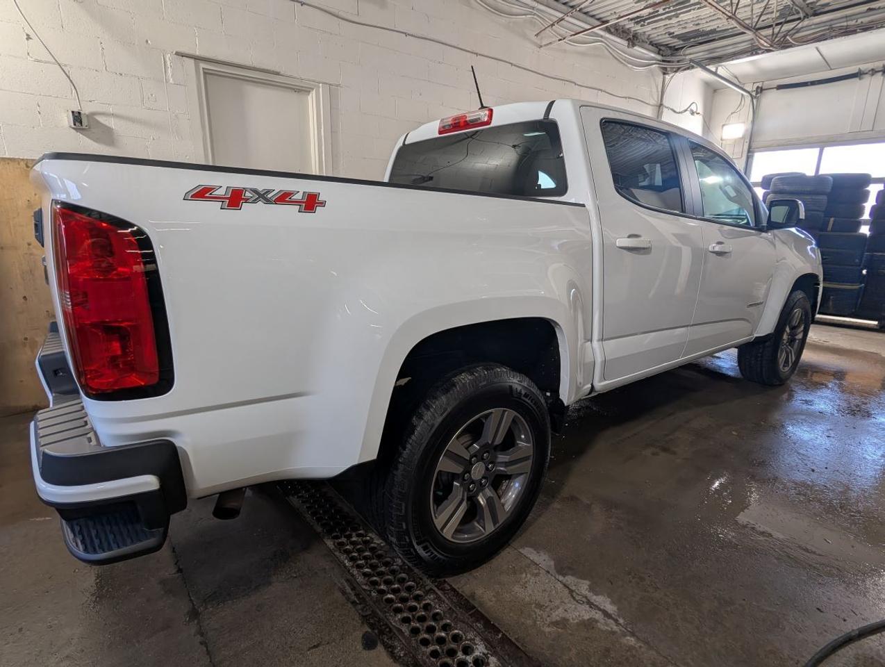 2018 Chevrolet Colorado 4WD CREW CAB!! Photo