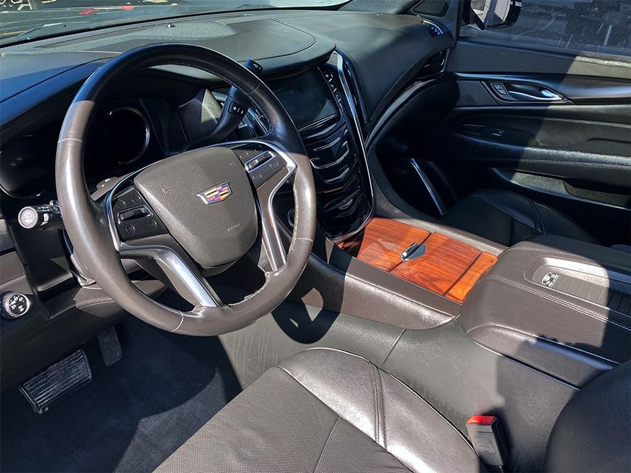 2016 Cadillac Escalade ESV LONG WHEEL BASE | NAVI | REARCAM | RUNNING BOARDS Photo