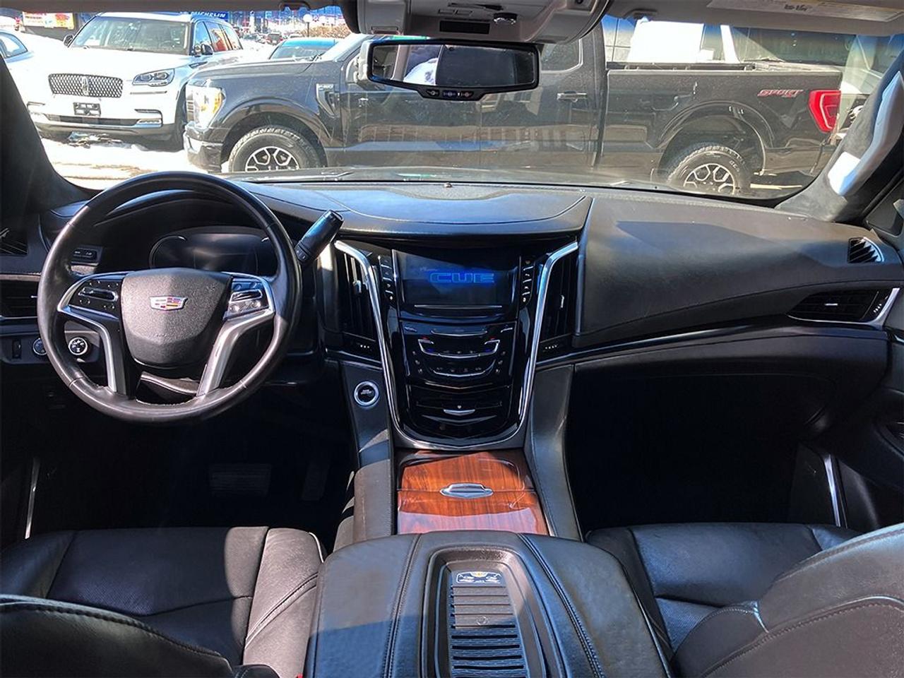 2016 Cadillac Escalade ESV LONG WHEEL BASE | NAVI | REARCAM | RUNNING BOARDS Photo