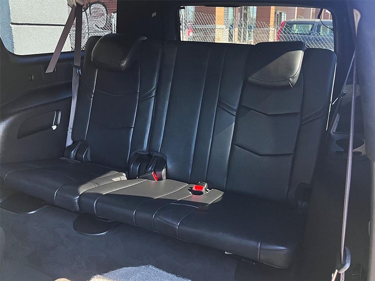 2016 Cadillac Escalade ESV LONG WHEEL BASE | NAVI | REARCAM | RUNNING BOARDS Photo