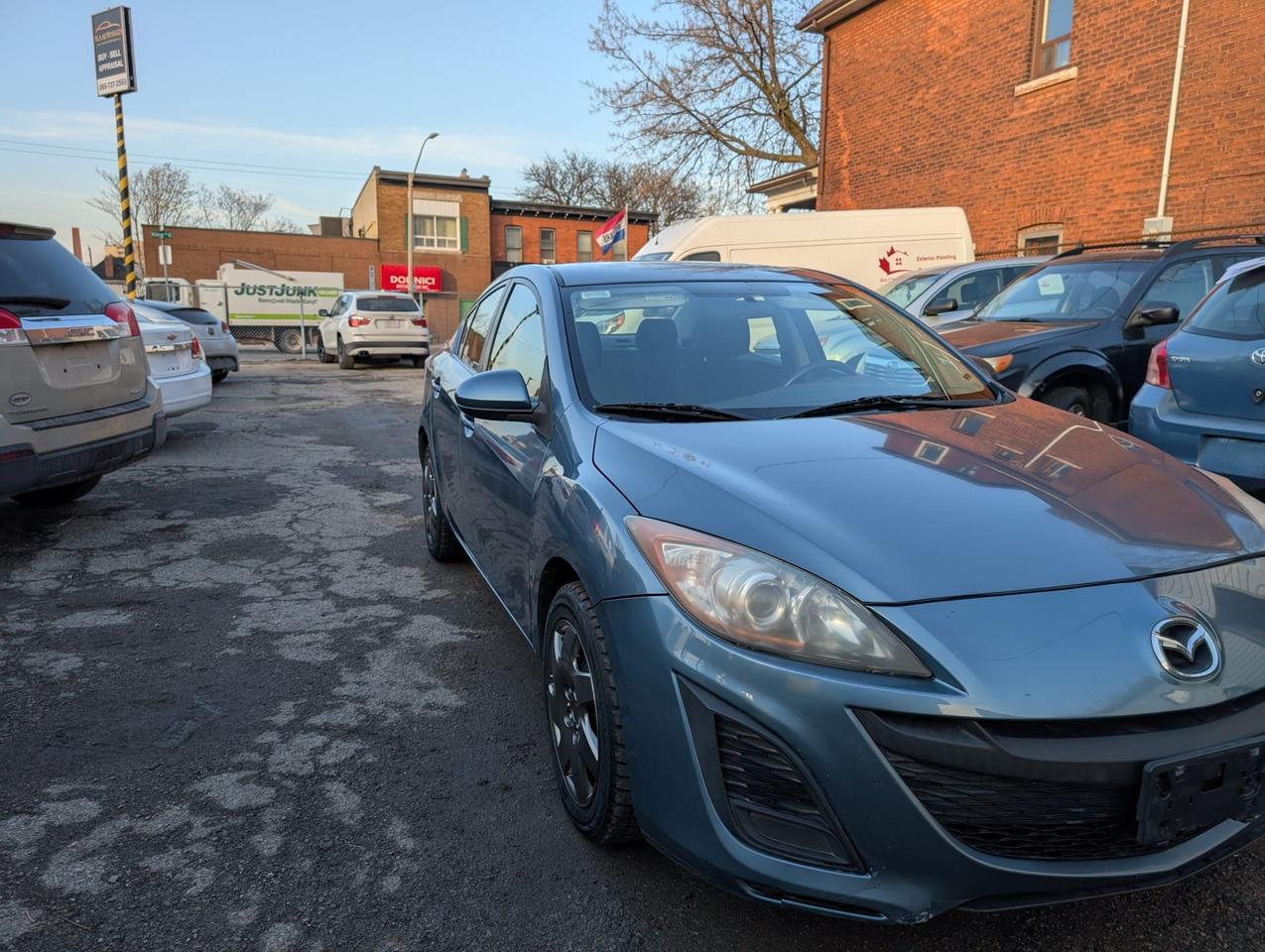 2011 Mazda MAZDA3 GX Photo