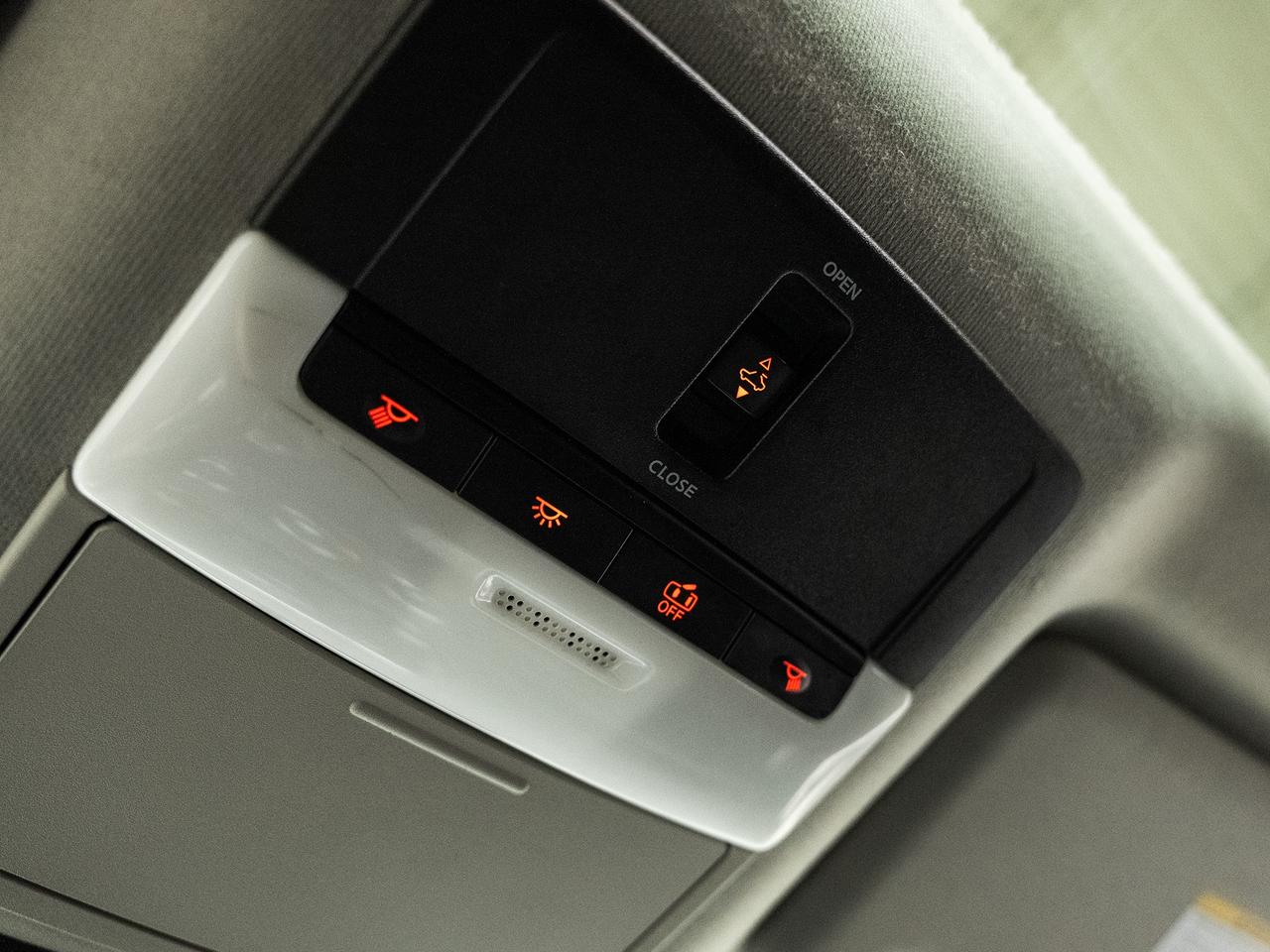2022 Nissan Sentra SR MIDNIGHT | Sunroof | LaneDep | BSM | CarPlay