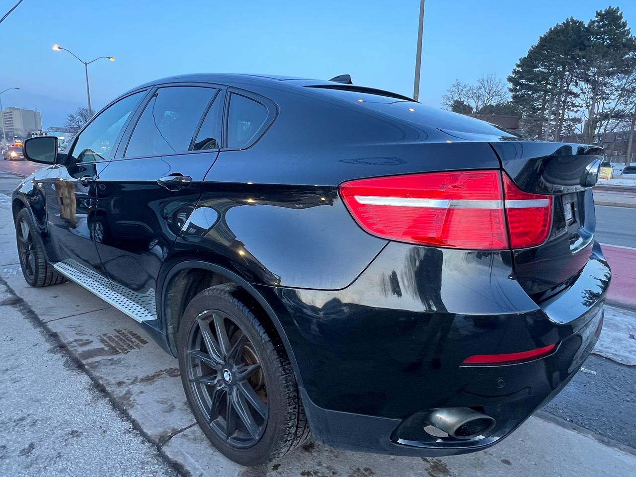 2012 BMW X6 LEATHER-NAV-SR/F-BACK CAM & MORE! Photo4