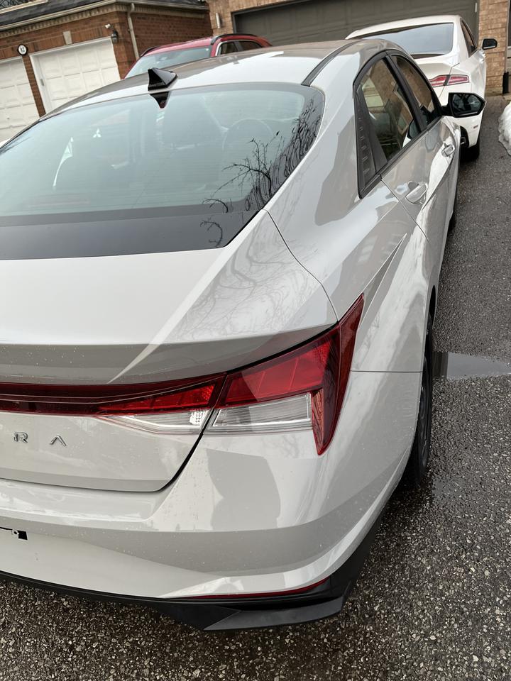 2023 Hyundai Elantra PREFERRED - GPS/NAVIGATION-MOONROOF-1 LOCAL FEMALE OWNER!!! NON SMOKER! ONLY 39,821 KMS!! Photo