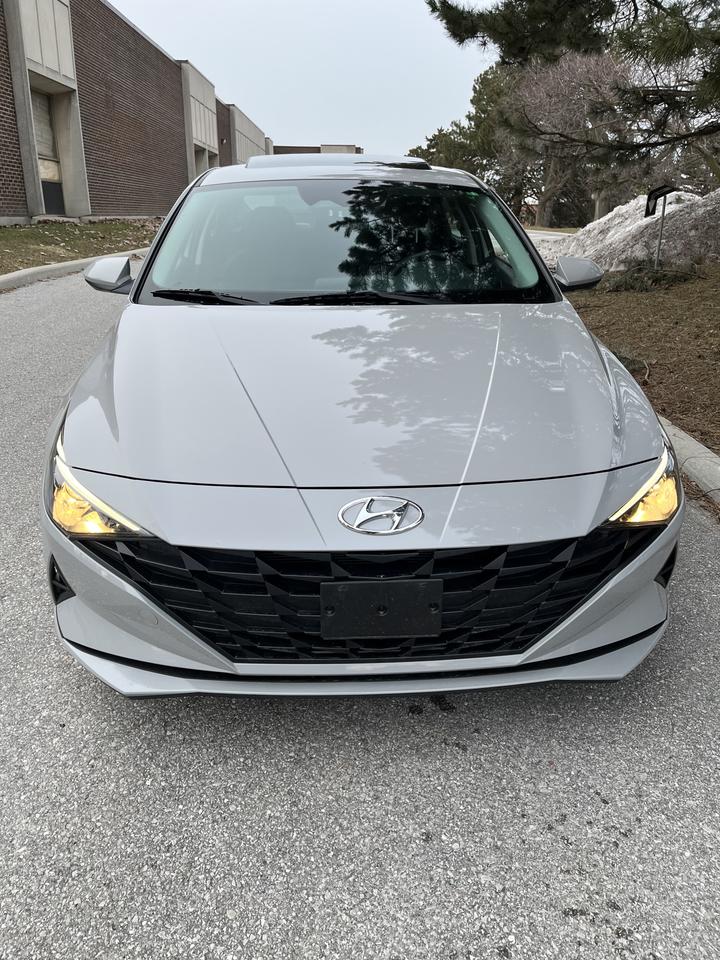 2023 Hyundai Elantra PREFERRED - GPS/NAVIGATION-MOONROOF-1 LOCAL FEMALE OWNER!!! NON SMOKER! ONLY 39,821 KMS!! Photo
