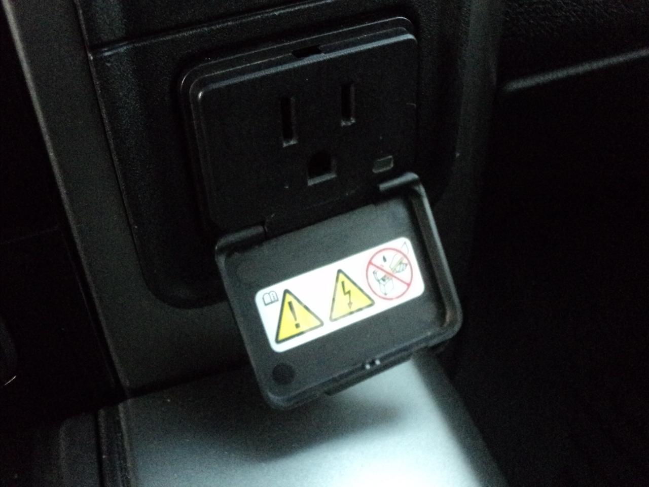 2016 RAM 1500 Sport CrewCab 4x4 5.7L8cylGas 5'5"Box HeatedSeats Photo