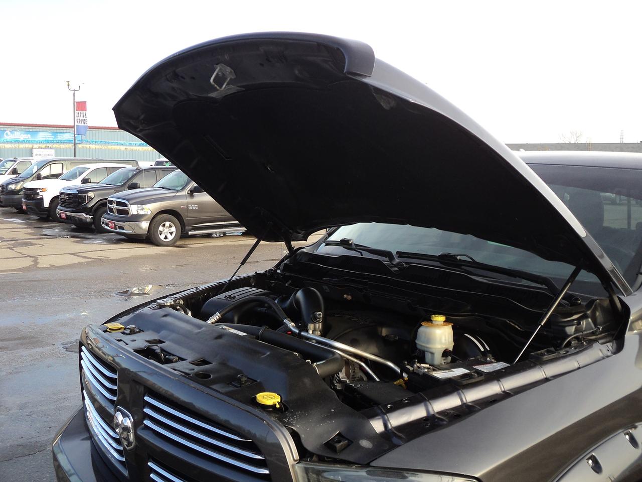 2016 RAM 1500 Sport CrewCab 4x4 5.7L8cylGas 5'5"Box HeatedSeats Photo