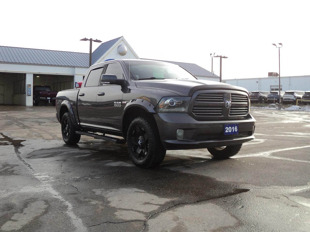 2016 RAM 1500 Sport CrewCab 4x4 5.7L8cylGas 5'5"Box HeatedSeats Photo2