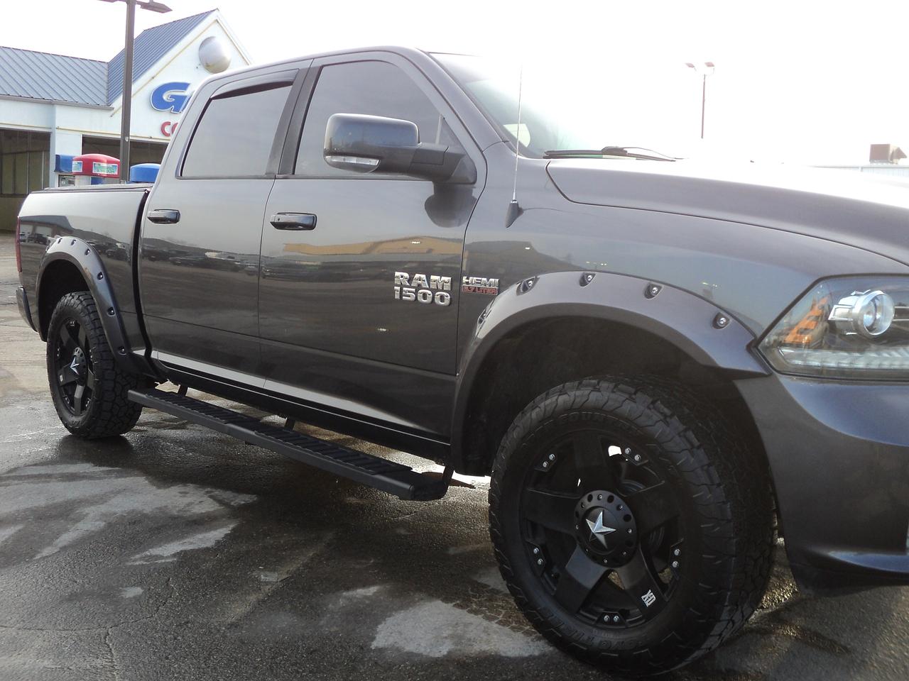 2016 RAM 1500 Sport CrewCab 4x4 5.7L8cylGas 5'5"Box HeatedSeats Photo