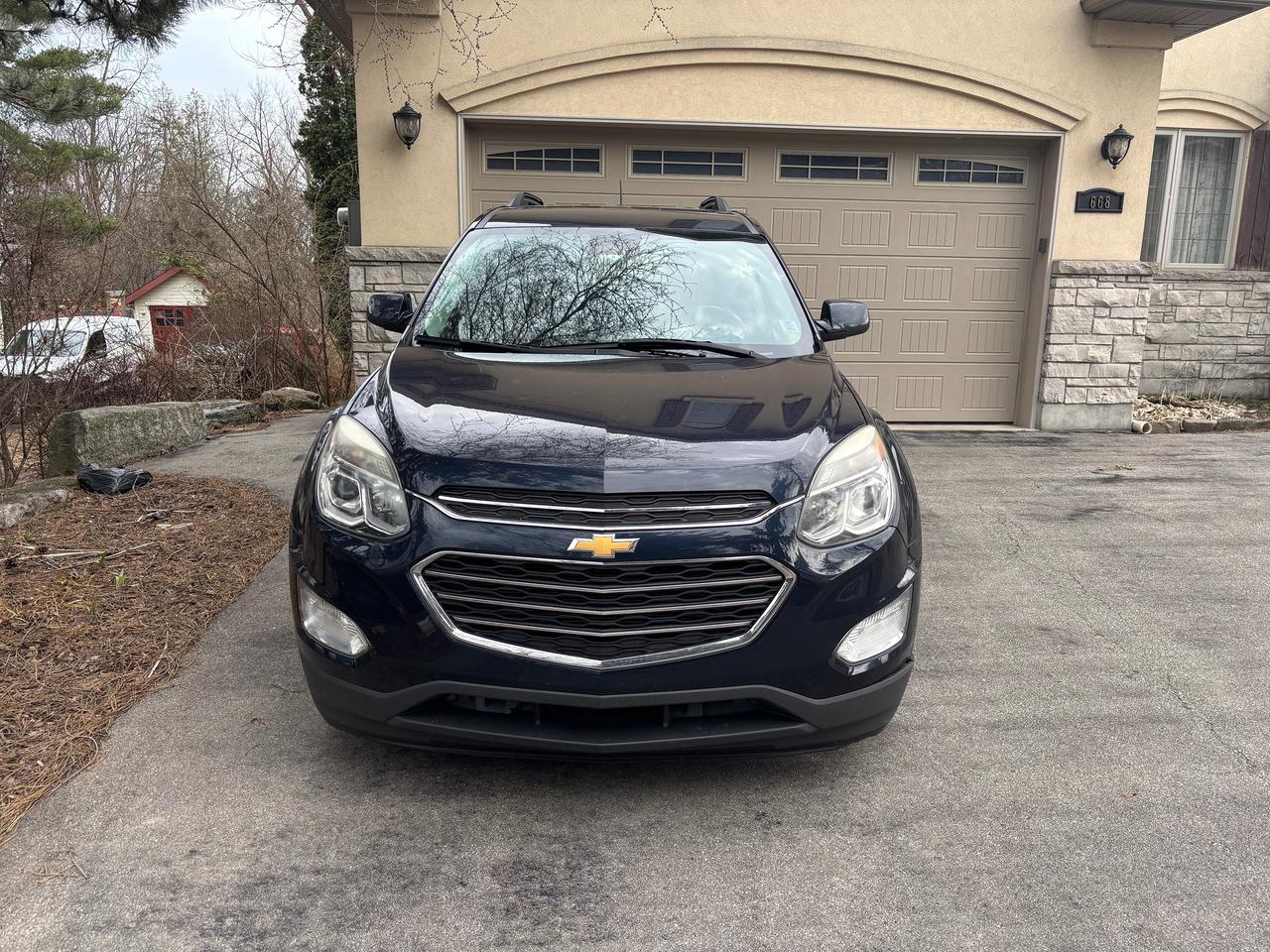 2017 Chevrolet Equinox LT Photo